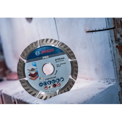 Bosch Diamantna rezalna plošča Standard Universal Ø 125 mm x Ø 22,23 mm