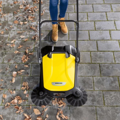 Kärcher Stroj za pometanje S4 Twin