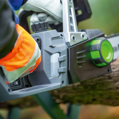 LUX-TOOLS Akumulatorska verižna žaga 1 PowerSystem A-KS-20/25
