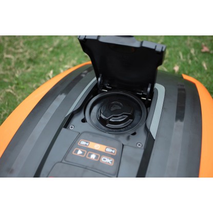 Robotska kosilnica Yardforce EasyMow 260 za površine do 260 m²