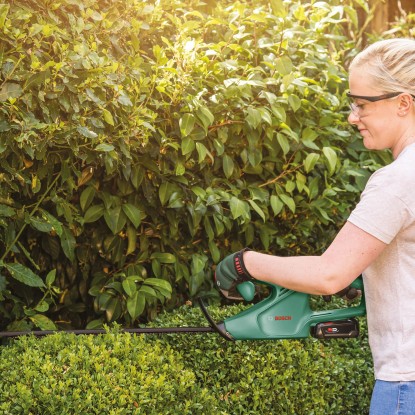 Bosch Akumulatorske škarje za živo mejo EasyHedgeCut 18-45 Solo