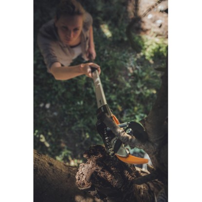 Fiskars PowerGear x Bypass-obrezovalna žirafa UPx82