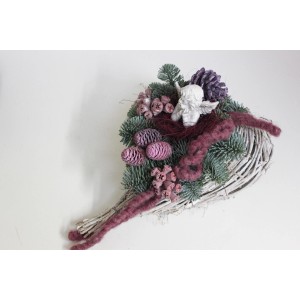 Srce iz trsja z angelom, pobeljeno in prevlečeno z robidovo barvo, pribl. 30 cm