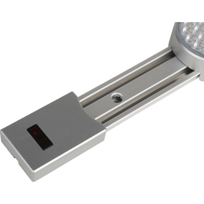 LED vgradna svetilka na senzor srebrna