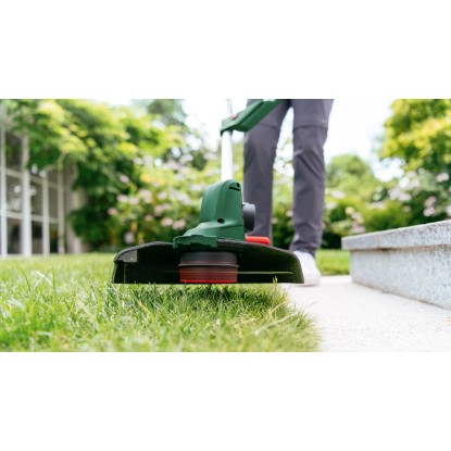 Bosch Akumulatorska kosilnica na nitko UniversalGrassCut 18V-26
