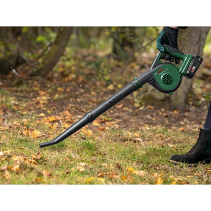 Bosch Akumulatorski puhalnik za listje 18 V UniversalLeafBlow solo