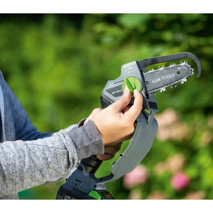 LUX-TOOLS Akumulatorska enoročna žaga za veje 1 PowerSystem A-EAS-20/156 Komplet