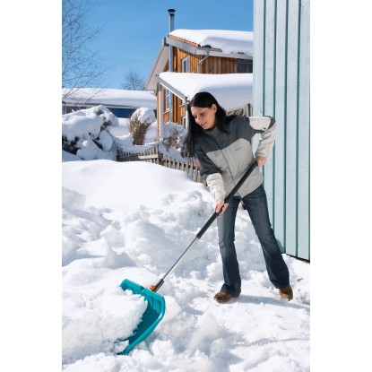 Gardena Lopata za sneg s plastičnim robom KST 50 cm