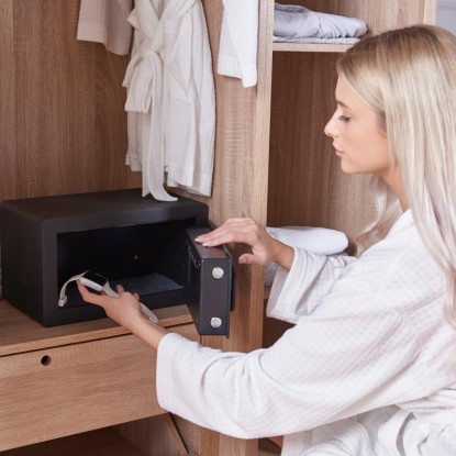 Yale Trezor High Security Motorised Compact 200 x 350 x 200 mm črna