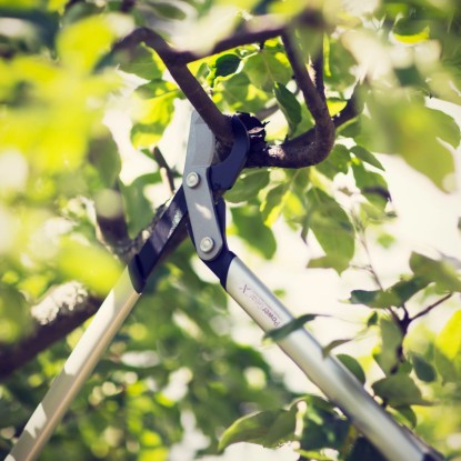 Fiskars Obvodne škarje za veje z gonilom Power GearX LX94-M 640 mm