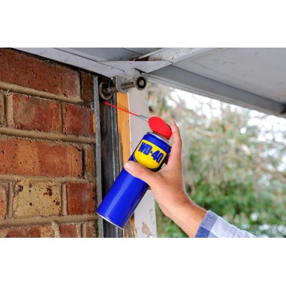 WD-40 Večfunkcijsko oljno razpršilo Smart Straw 450 ml