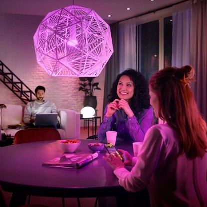 Philips Hue Dvojno pakiranje White & Color Ambiance E27 2 x 800 lm 9 W