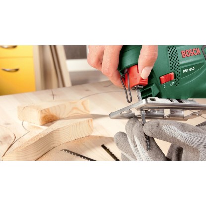Bosch Vbodna žaga PST 650