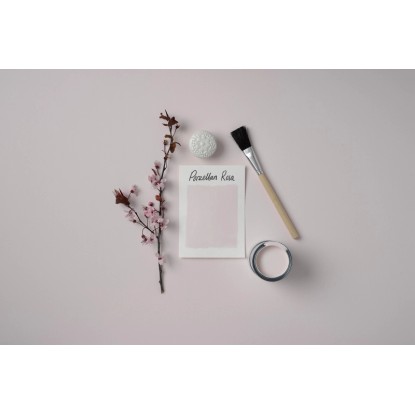 Rust-Oleum lak za pohištvo v kredni barvi porcelanasto rožnata mat 400 ml