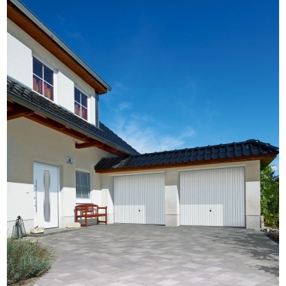 Hörmann Dvižna vrata Berry Pearl bela 2375 mm x 2000 mm