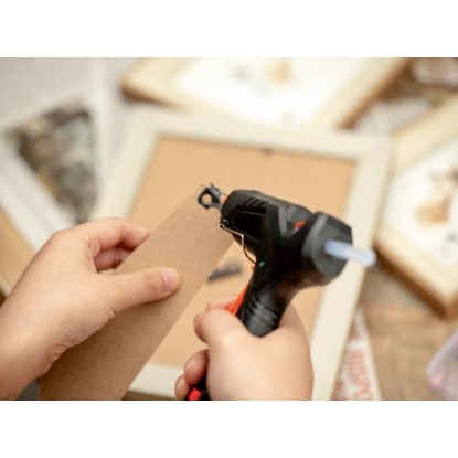 Pištola za vroče lepljenje 30 W s 5 lepilnimi vložki