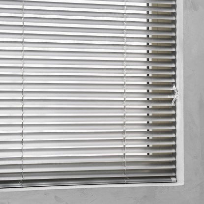 Cocoon Aluminijasta žaluzija 25 mm srebrna 80 cm x 130 cm