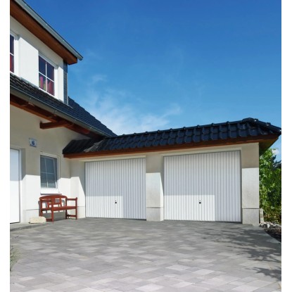 Hörmann Dvižna vrata Berry Pearl bela 2375 mm x 2000 mm